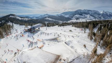 Narty po drugiej stronie Tatr. Słowackie ośrodki Tatry Super Ski wciąż czynne!