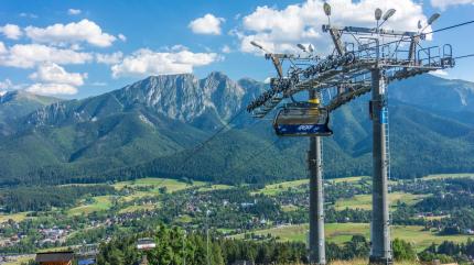 Widokowa kolej linowa na Polanie Szymoszkowej czynna do 15 października!